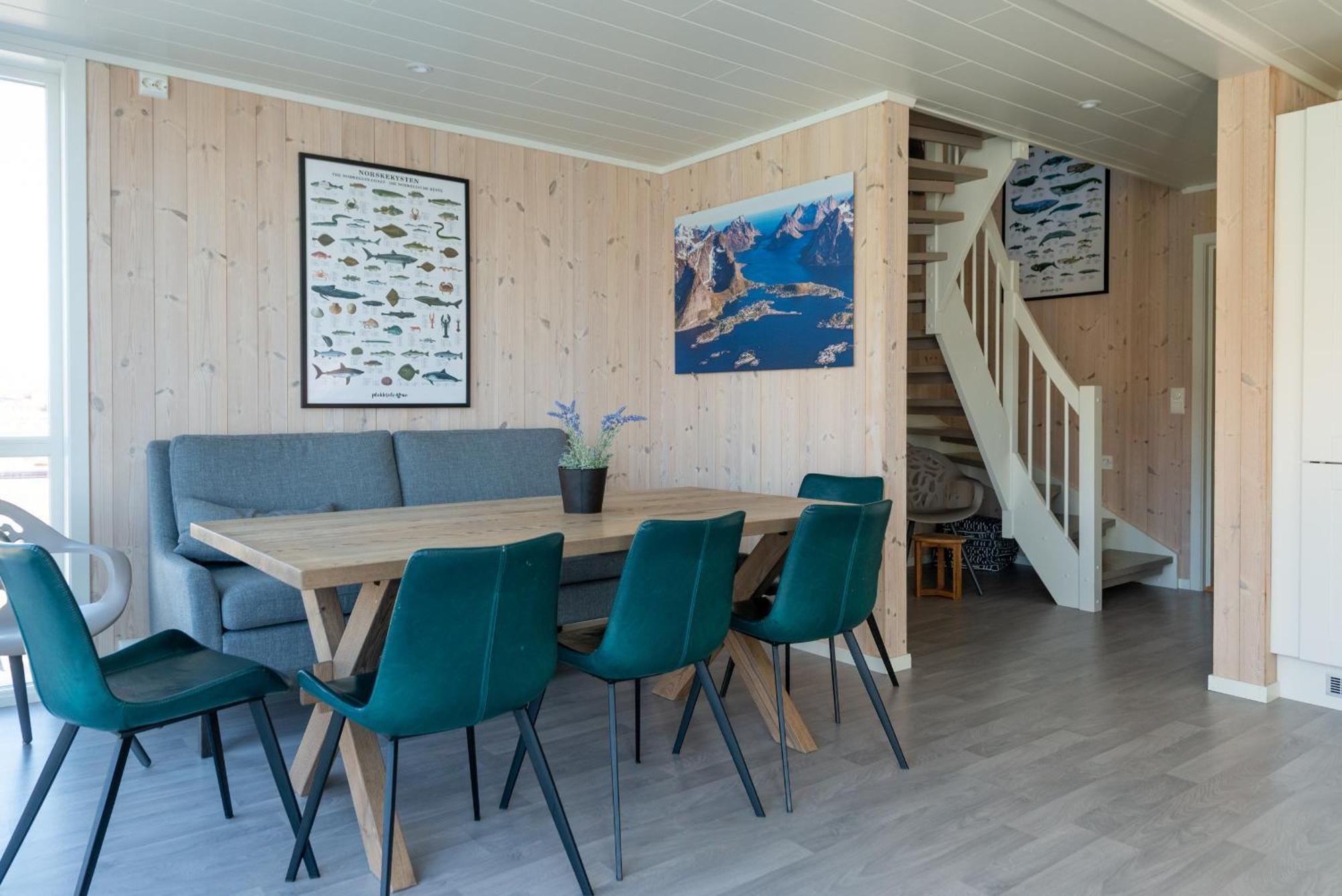 Lofoten Waterfront Luxury Lodge Ballstad Exterior photo